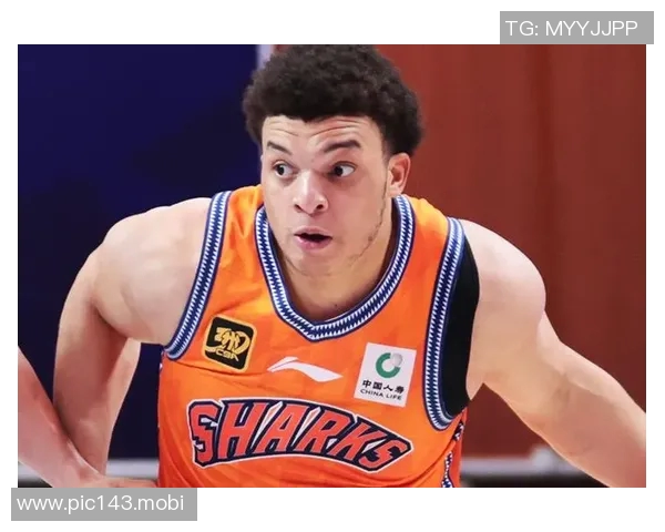 上海外援洛夫顿成功当选第二届CBA俱乐部杯FMVP